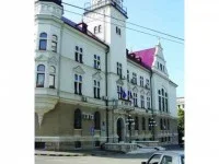 Cele 2,696 milioane de buletine de vot pentru alegerile locale din judeţ au fost predate sub pază IJJ Suceava