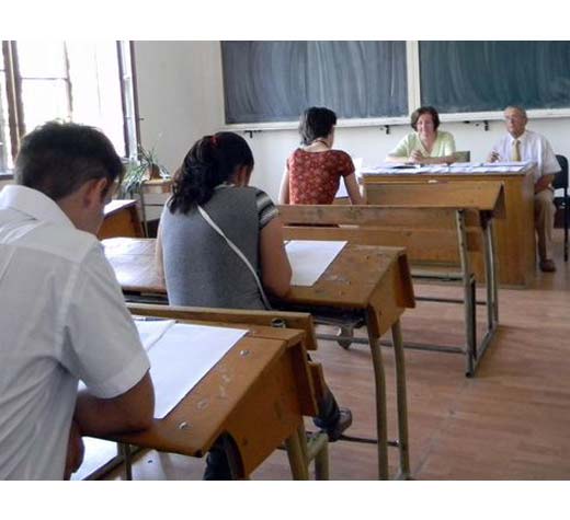 Încă două medii de 10 în judeţ după contestaţii
