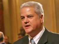 Ar fi bine să se ceară un vot de încredere în Parlament
