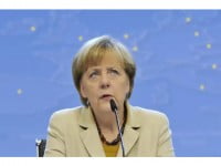 Angela Merkel este gata să lase Grecia să iasă din zona euro
