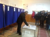 Prefectul Florin Sinescu a votat pentru linişte şi colaborare între instituţiile statului