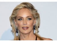 Sharon Stone s-a restabilit în doi ani după accidentul cerebral din 2001