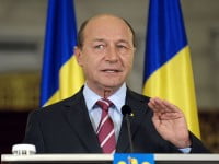 Pe 16 noiembrie românii au avut voinţa mai puternică decât politicienii