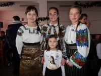 „Unire-n cuget şi-n simţiri !”