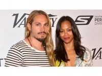 Actriţa Zoe Saldana a anunţat pe Twitter numele gemenilor săi, Cy şi Bowie