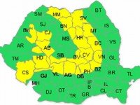 Cod galben de vânt şi ninsori viscolite în zona de munte a judeţului Suceava