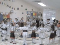 Hora Unirii s-a jucat şi la Grădiniţa “Prichindel” din Suceava