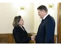 Extinderea Parteneriatului strategic cu SUA, progresele în justiţie şi combaterea corupţiei, discutate de Klaus Iohannis şi Victoria Nuland 