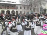Peste 1.500 de urători
