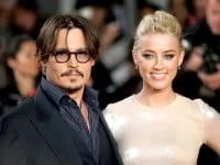 Johnny Depp s-a căsătorit cu actriţa americană Amber Heard 
