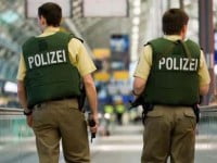 UE are în plan întărirea controalelor la frontierele externe pentru a combate ameninţarea teroristă