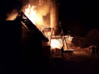 Atelier de tâmplărie distrus de foc la Dorna Arini