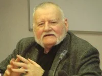 „Spune-mi ce faci, ca să-ţi spun cine eşti!”