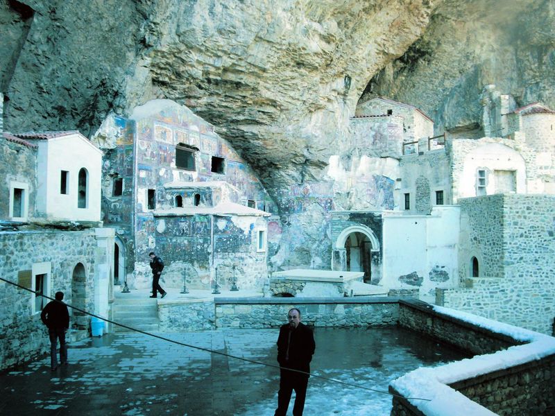 În Trapezunt, cu istoricul şi clericul Vasile M. Demciuc