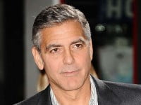 Revista „Hello !“ îşi cere scuze pentru publicarea unui interviu fals cu actorul George Clooney