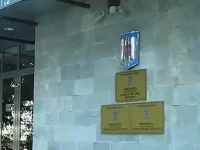 Doctoriţa poliţiştilor, vizitată de colegii mascaţi 