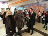 Sucevencele au primit flori şi felicitări din partea deputatului Ioan Bălan