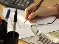 Scădere cu peste 30% a numărului firmelor sucevene intrate în insolvenţă