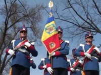 Ceremonialul militar de acordare a Drapelului de luptă Inspectoratului Judeţean de Jandarmi Suceava