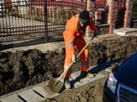 Prefectul Constantin Harasim atrage atenţia că şantierele din municipiul Suceava poluează şi afectează sănătatea locuitorilor