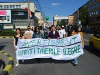 Tăierile abuzive de pădure din România i-au scos în stradă şi pe suceveni