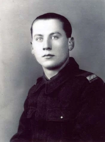 Erou Slt. Gavril V. Ion. Căzut în luptă în Munţii Tatra, ianuarie 1945
