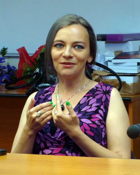 Jane Rostos ne ispiteşte către o insulă misterioasă