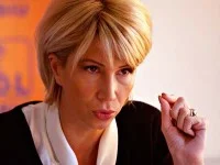 PNL susţine definirea căsătoriei ca relaţia între femeie şi bărbat şi garantarea familiei de către stat