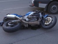 Cine sunt cei vinovaţi: şoferii sau motocicliştii inconştienţi ?