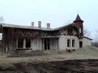 Dispută între doi aleşi judeţeni din Fălticeni privind situaţia clădirii fostului consulat austriac