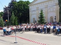 Liberali suceveni au protestat în faţa Palatului Administrativ