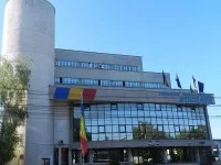 Ion Lungu spune că se va ajunge şi la momentul reducerilor de personal din Primărie