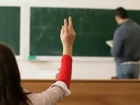 Ministerul Educaţiei, precizări privind reducerile de posturi din sistem