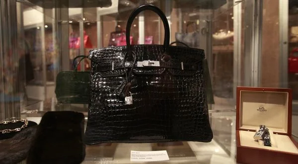 Casa de modă Hermes anunţă o anchetă după criticile formulate de Jane Birkin