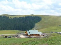 Ministerul Agriculturii va aloca 7 milioane de euro pentru înfiinţarea stânelor montane