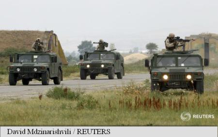 Exerciţiile militare ale NATO şi Rusiei cresc riscul unui conflict