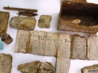 O capsulă a timpului din 1894 a fost descoperită într-un sat din Scoţia