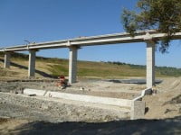 Un kilometru din centura ocolitoare a Sucevei, licitat la dublu faţă de amenajarea similară din Bacău