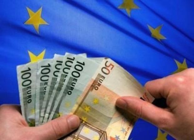 Euro a făcut un pas înapoi