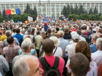 Guvernul va demisiona doar în cazul unui vot de neîncredere din partea parlamentului