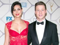 Actorii Morena Baccarin şi Ben McKenzie anunţă că îşi vor oficializa relaţia