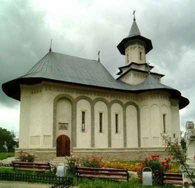 Biserica „Sf. M. Mc. Dimitrie” din parohia Lisaura (II)