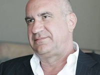 FILE: Omul de afaceri Tiberiu Urdareanu, membru UNPR si patronul grupului de firme UTI, a fost adus, joi 29 Octombrie 2015, cu mandat la sediul Directiei Nationale Anticoruptie, pentru a fi audiat intr-un dosar de coruptie.
Tiberiu Urdareanu acorda un interviu, 7 Octombrie 2009.
SILVIU MATEI/PUBLIMEDIA
