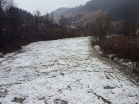 Alertă de inundaţii pe malurile râului Bistriţa
