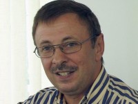 Personalul operativ de la Ambulanţă nu va mai folosi pixul, ci... tableta !