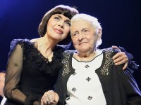A murit mama cântăreţei franceze Mireille Mathieu