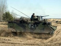 O brigadă de blindate americane va fi desfăşurată în permanenţă în Europa de Est din februarie 2017