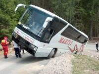 52 de turişti, majoritatea vârstnici, la un pas de o tragedie