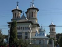 Un popas în preajma Floriilor la Biserica „Sfinţii Părinţi” din Boroaia