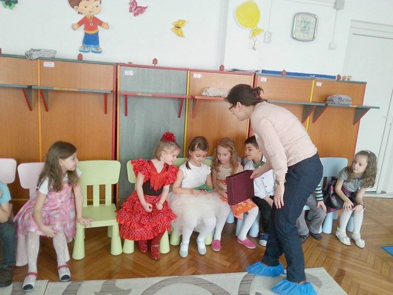 „Alegerile bune se învaţă”